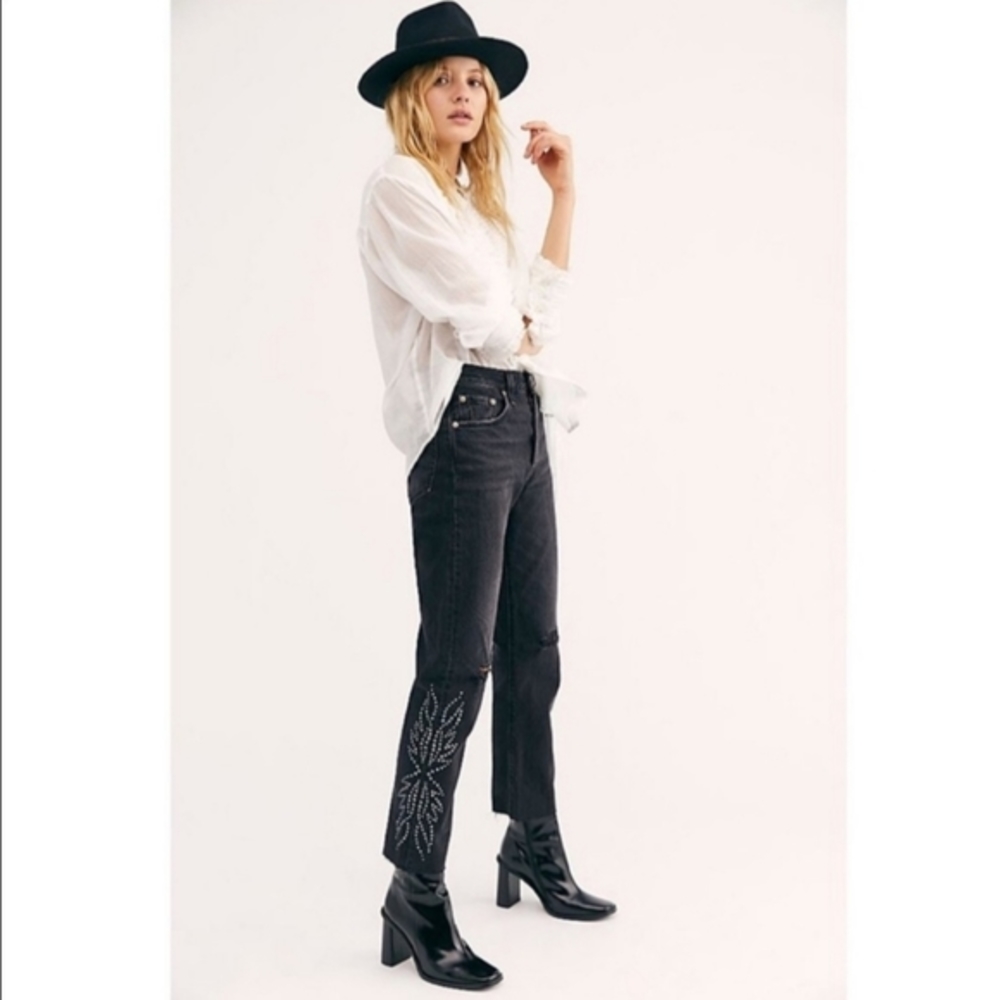 NWT Levi's 501 Premium Denim Faded Black Canyon Crop Studded  High Waisted J…